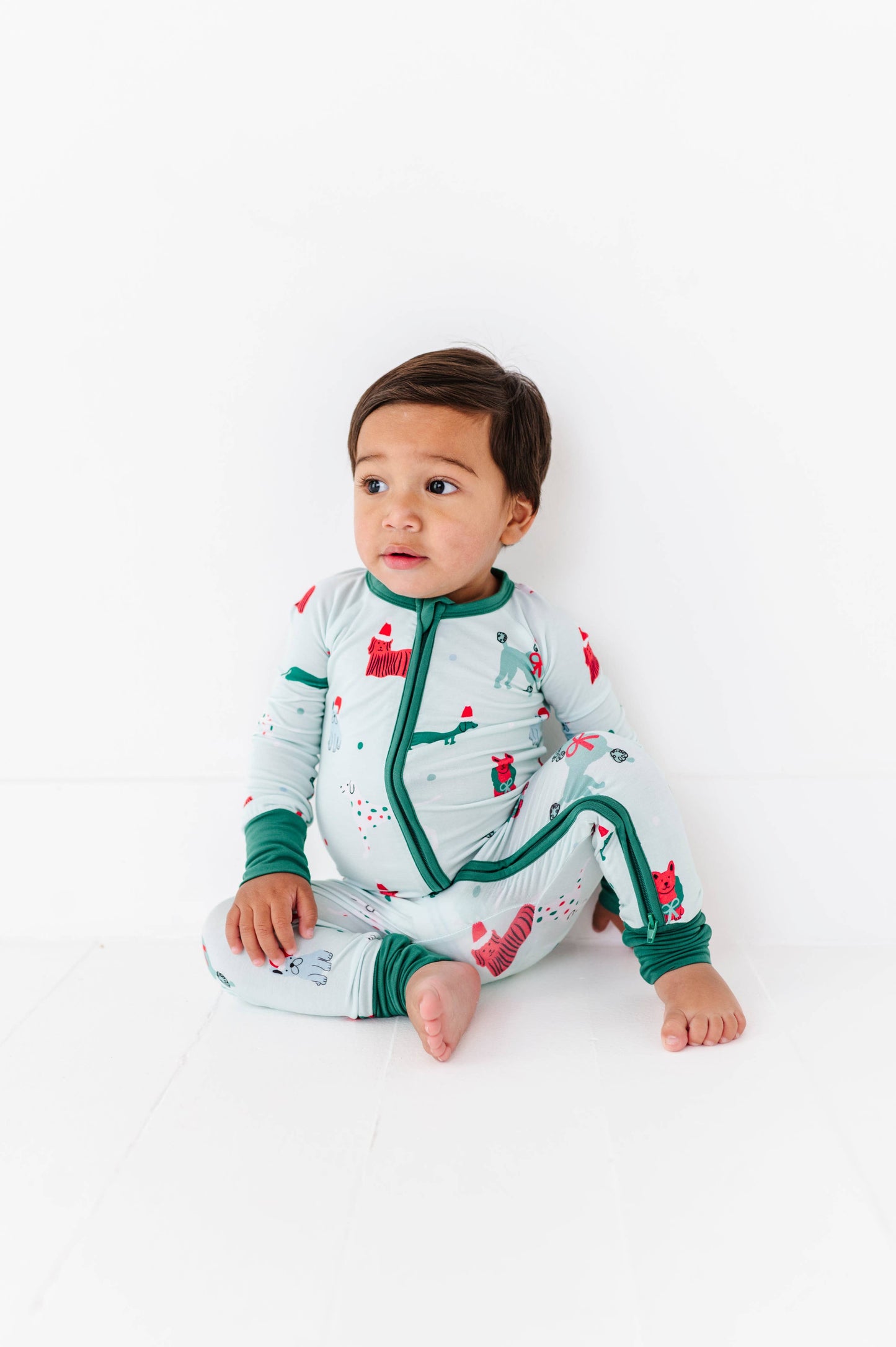 Deck the Howls Convertible Footies